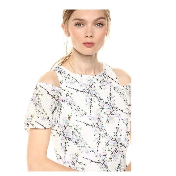 Elliatt euphoria cold shoulder a-line dress BNWT - Picture 4 of 6